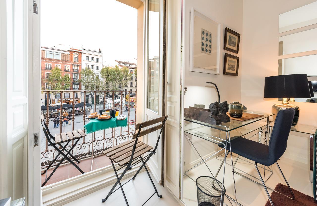 Apartament Plaza Santa Ana Madryt Zewnętrze zdjęcie