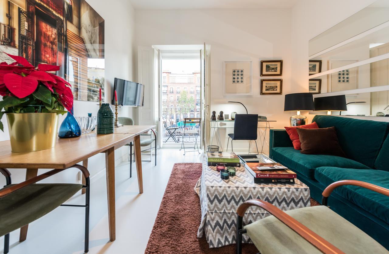 Apartament Plaza Santa Ana Madryt Zewnętrze zdjęcie