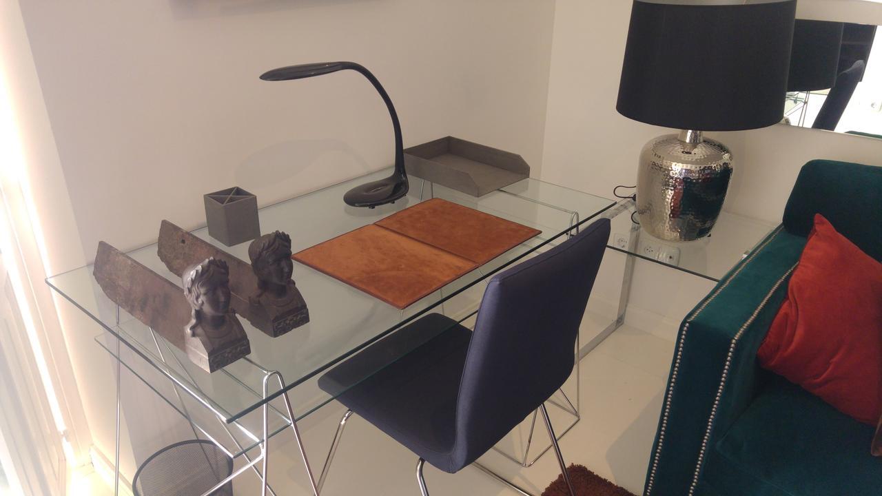 Apartament Plaza Santa Ana Madryt Zewnętrze zdjęcie