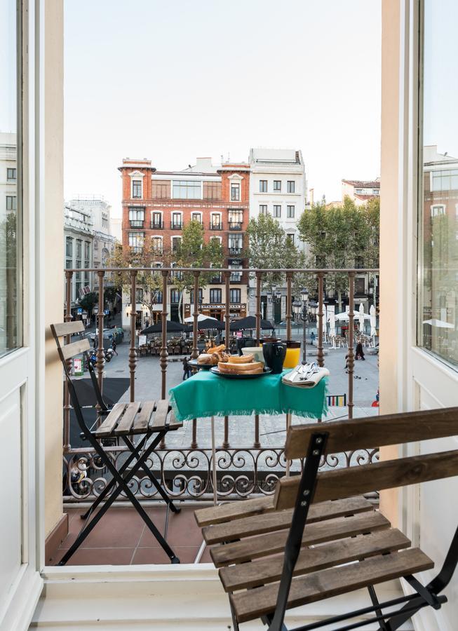 Apartament Plaza Santa Ana Madryt Zewnętrze zdjęcie