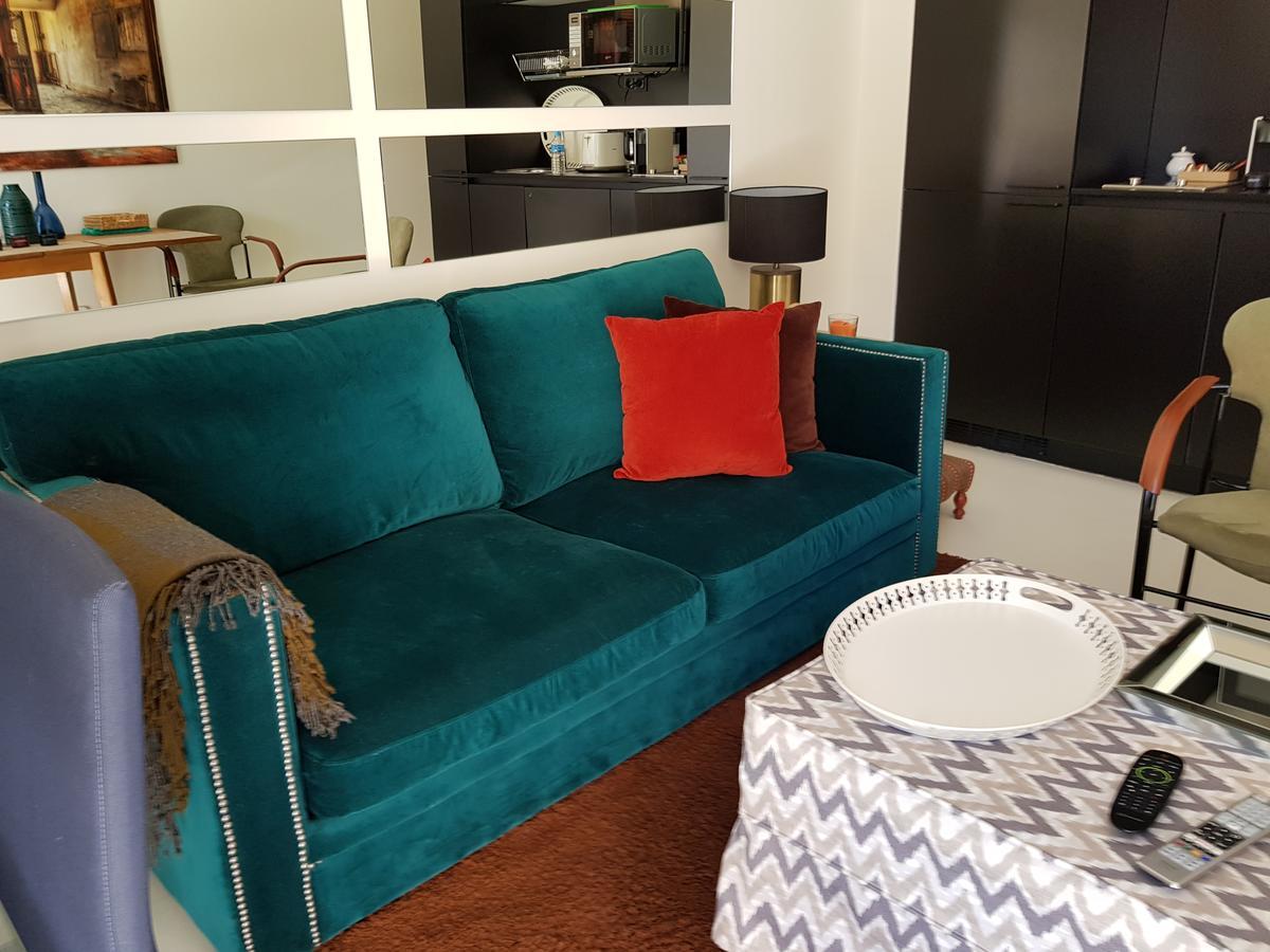 Apartament Plaza Santa Ana Madryt Zewnętrze zdjęcie